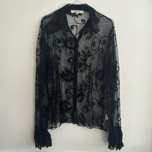 Ness seethrou blouse